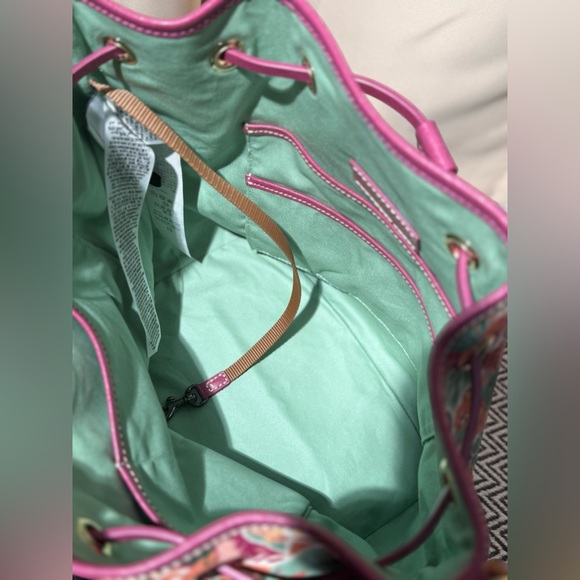 Disney x Dooney & Bourke Lion King 30th Anniversary Bucket Bag - Like New! - Picture 14 of 16